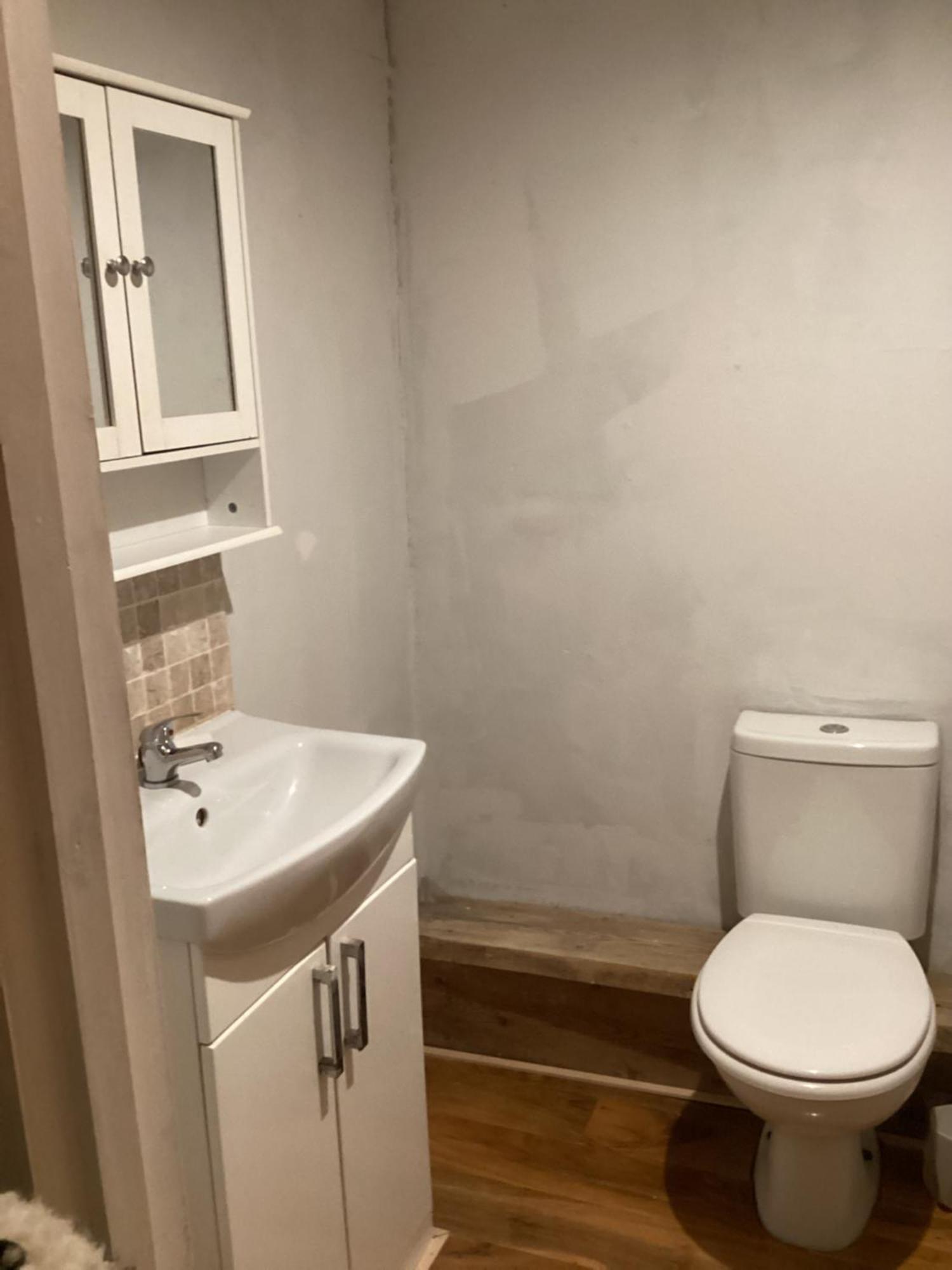 Barn 5 Bed & Breakfast Vigo Village ภายนอก รูปภาพ